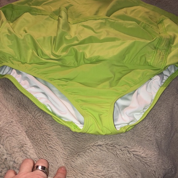 Lands End Tankini, size 14 - Picture 12 of 13